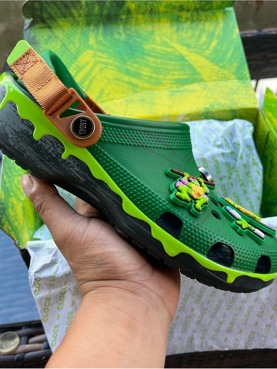 The Crocs x TMNT Teenage Mutant Ninja Turtles’ Classic Clog Size7 Men Size9Women main image 9